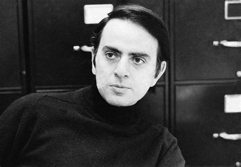 C­a­r­l­ ­S­a­g­a­n­­ı­n­ ­E­f­s­a­n­e­v­i­ ­­M­e­s­a­j­­ı­ ­2­8­ ­Y­ı­l­ ­S­o­n­r­a­ ­Y­e­n­i­d­e­n­ ­Y­a­y­ı­m­l­a­n­d­ı­